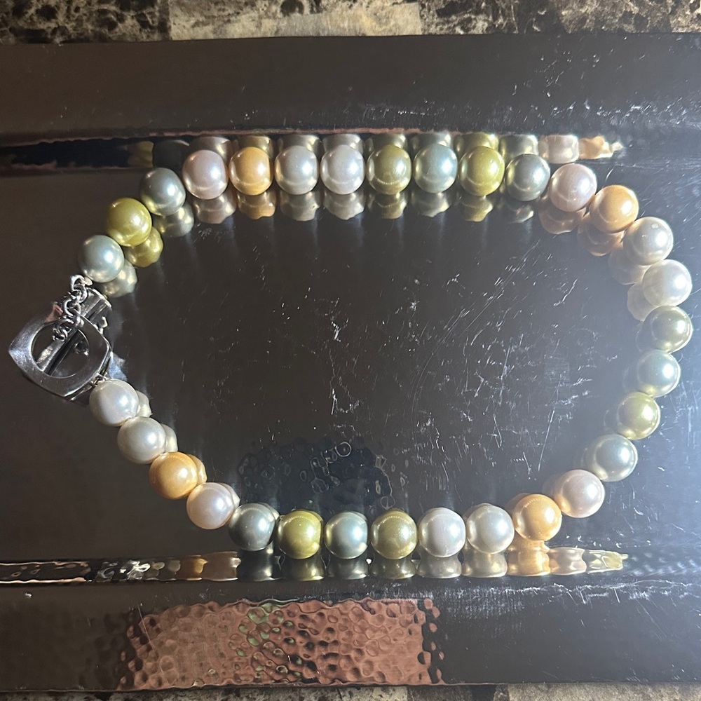 Elle Elegant Multicolor Faux Pearl Necklace